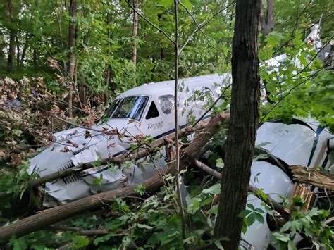 One person died in a plane crash Wednesday night near Lake Ashby Park in the Osteen area, the Volusia County Sheriff's Office said.. The plane crash occurred at 6:21 p.m., dispatchers said. According to sheriff's spokesman Andrew Gant, the small aircraft crashed into the woods east of Lake Ashby, off of Pell and Lopez roads.